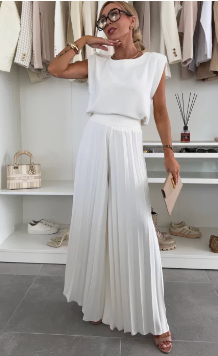 AXELLE | Elegancki strój wydłużający sylwetkę