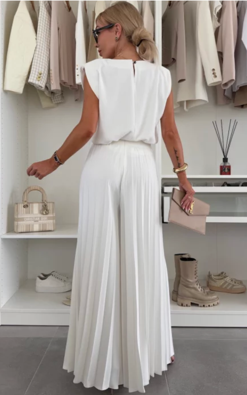 AXELLE | Elegancki strój wydłużający sylwetkę