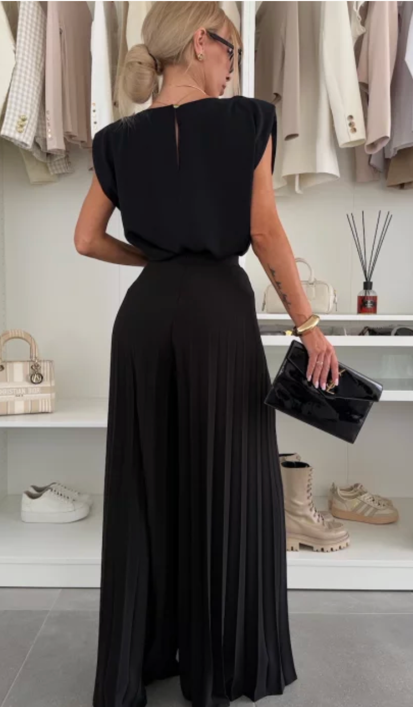 AXELLE | Elegancki strój wydłużający sylwetkę